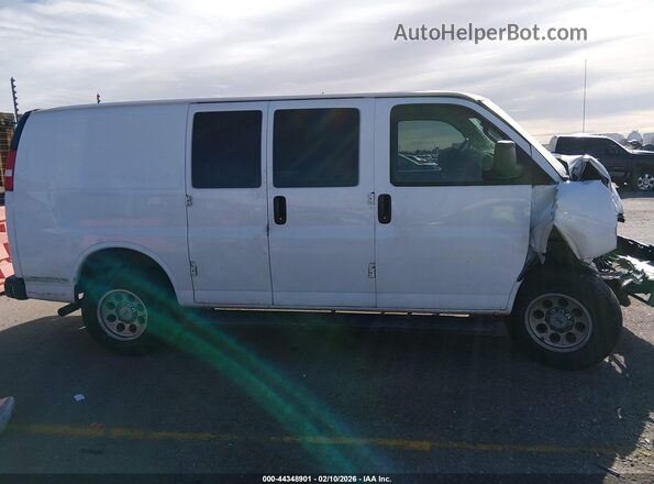 1GTW7AFP5M1246252 2021 GMC SAVANA CARGO White სალონის 360-გრადუსიანი ხედი