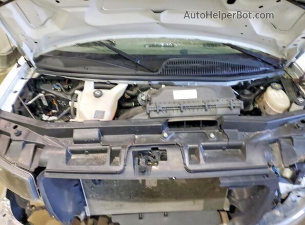 1GTW7AFP6P1151428 2023 GMC SAVANA White ძრავის განყოფილების ხედი