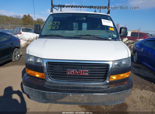 1GTW7AFP8N1156532 2022 GMC SAVANA CARGO White Вид задньої частини салону