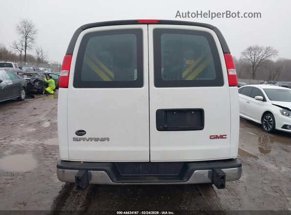 1GTW7AFPXN1255725 2022 GMC SAVANA CARGO White 