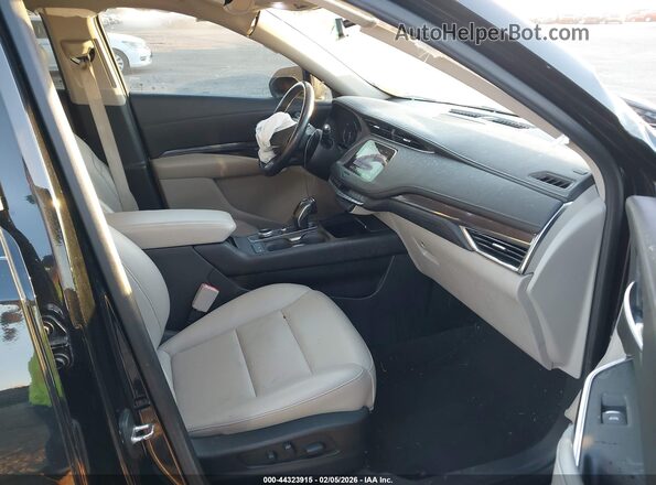 1GYAZAR40KF199566 2019 CADILLAC XT4 Black 