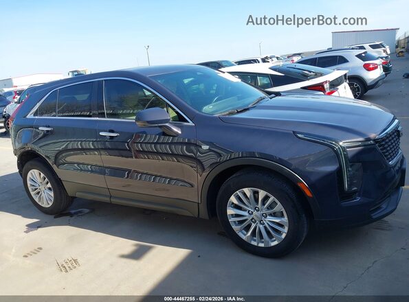 1GYAZAR41RF135823 2024 CADILLAC XT4 Gray Панорамний вид салону 360°