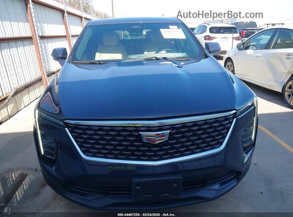 1GYAZAR41RF135823 2024 CADILLAC XT4 Gray Вид задньої частини салону