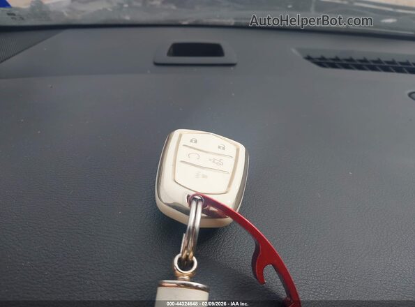 1GYAZAR44NF109646 2022 CADILLAC XT4 White Առջևի վահանակի տեսք