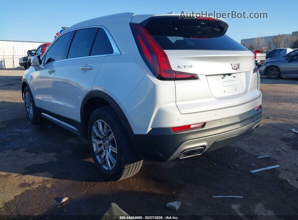 1GYFZCR41NF136949 2022 CADILLAC XT4 White 