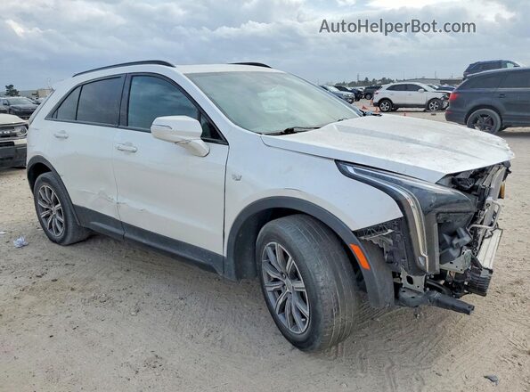 1GYFZER40NF112492 2022 CADILLAC XT4 White Front right