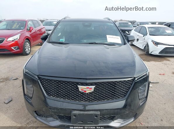 1GYFZER42SF160670 2025 CADILLAC XT4 Черный Вид панели приборов