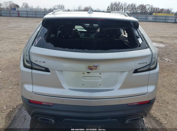1GYFZER46LF027993 2020 CADILLAC XT4 Silver 