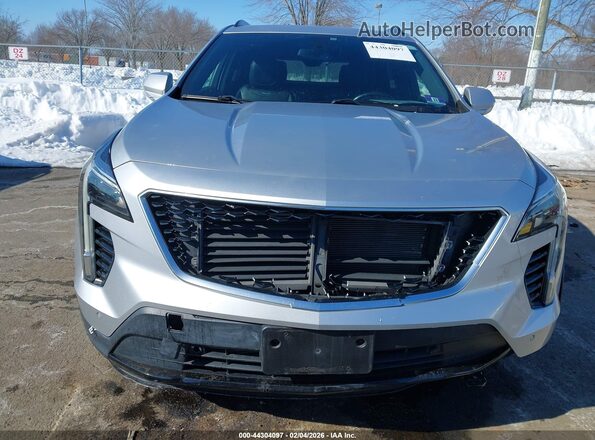 1GYFZER47KF148613 2019 CADILLAC XT4 Silver Front view