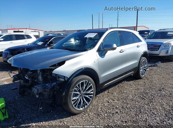 1GYFZER47SF160096 2025 CADILLAC XT4 Серебряный Передняя левая четверть
