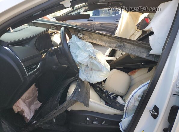 1GYFZFR49KF184907 2019 CADILLAC XT4 Белый 