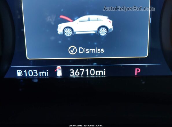 1GYFZFR4XPF103713 2023 CADILLAC XT4 White 