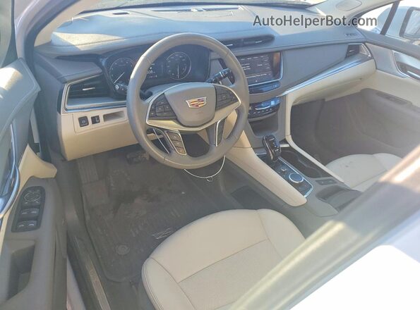 1GYKNDR48PZ129191 2023 CADILLAC XT5 White Vista del salpicadero