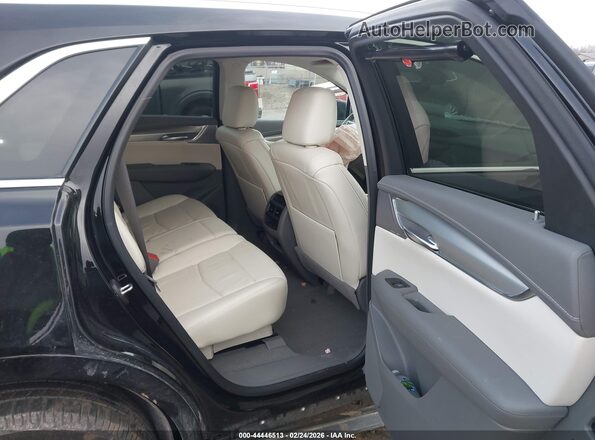 1GYKNDR49PZ111430 2023 CADILLAC XT5 Black VIN კოდის სტიკერის ხედი