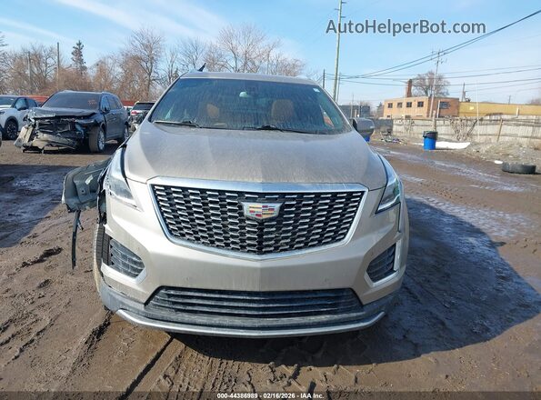 1GYKNDRS6NZ103782 2022 CADILLAC XT5 Бежевый Вид щитка приборов