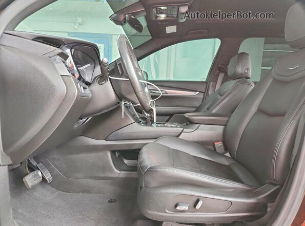 1GYKPAR44PZ127771 2023 CADILLAC OTHER Черный Вид салона спереди