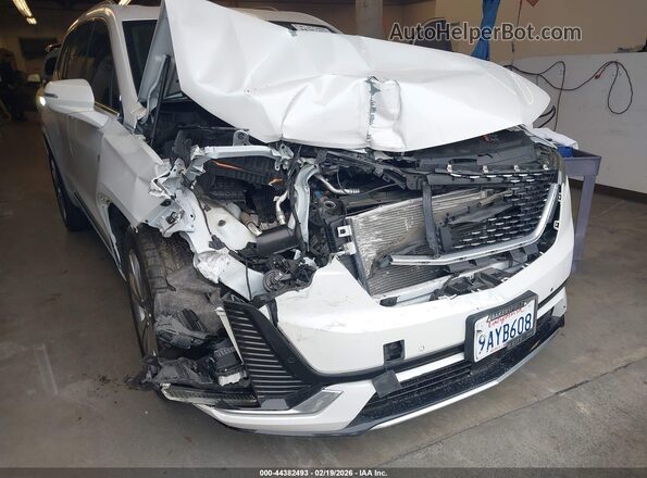 1GYKPCRS3NZ142303 2022 CADILLAC OTHER White Դիմացի տեսք