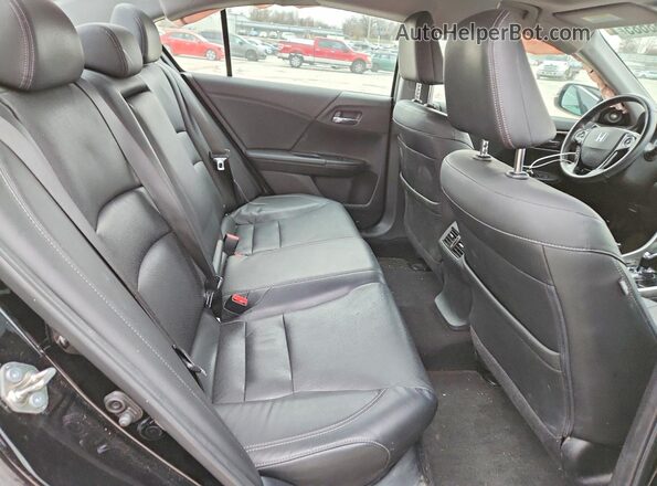 1HGCR2F83HA160487 2017 HONDA ACCORD Black Widok tylnych siedzeń