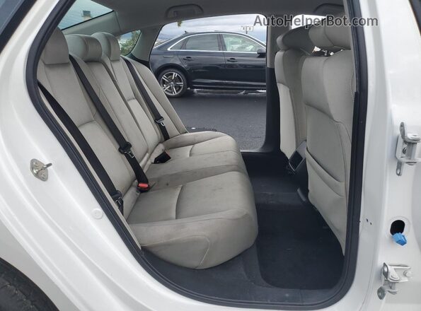 1HGCV1F19KA159926 2019 HONDA ACCORD White 