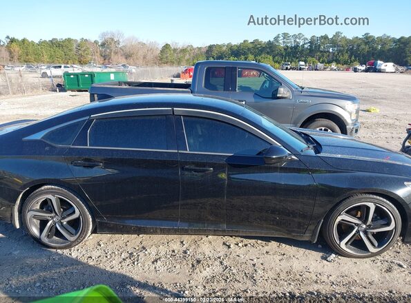 1HGCV1F31JA217513 2018 HONDA ACCORD Black Widok wnętrza z tyłu