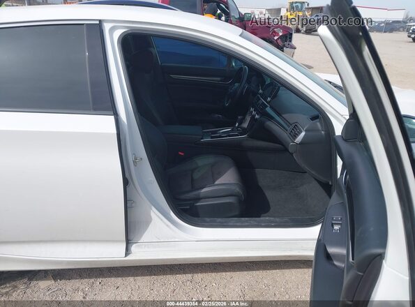 1HGCV1F36KA011718 2019 HONDA ACCORD White 