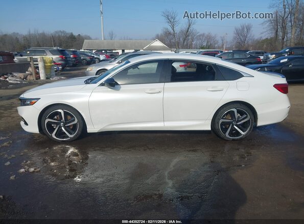 1HGCV1F39NA104026 2022 HONDA ACCORD White 360 interior view