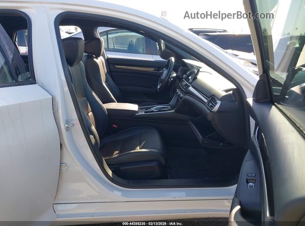 1HGCV3F27NA047361 2022 HONDA ACCORD White Вид салону спереду