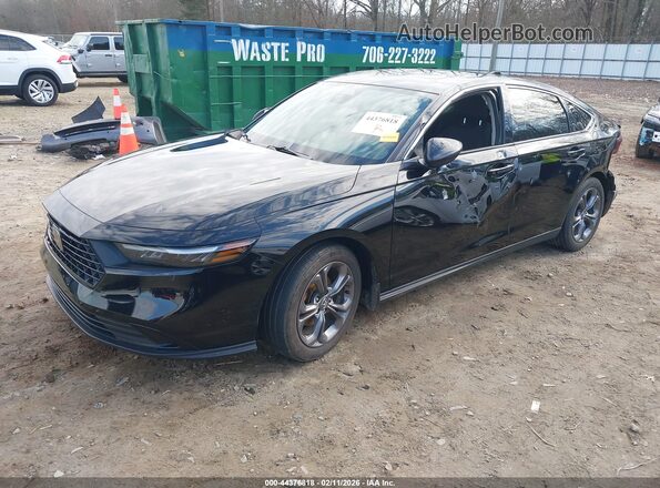 1HGCY1F32RA068788 2024 HONDA ACCORD Black Vista tres cuartos delantera izquierda