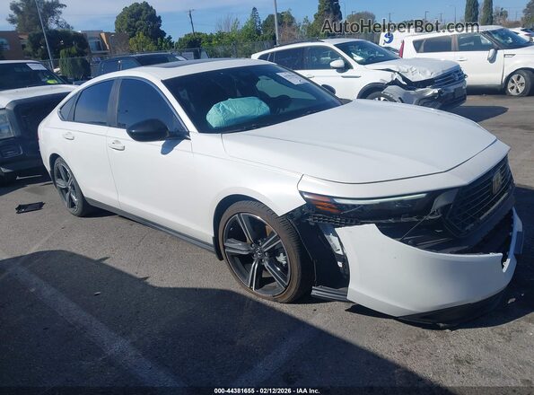 1HGCY2F54SA007052 2025 HONDA ACCORD White Vista interior trasera