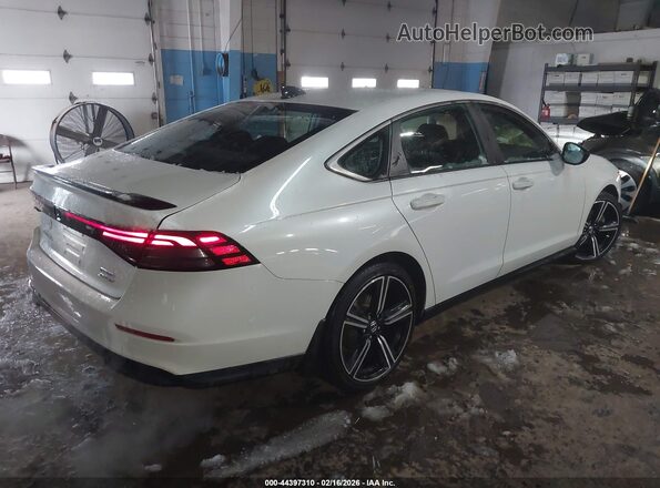 1HGCY2F5XRA078136 2024 HONDA ACCORD HYBRID White 