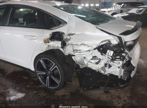 1HGCY2F5XRA078136 2024 HONDA ACCORD HYBRID White 