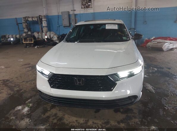 1HGCY2F5XRA078136 2024 HONDA ACCORD HYBRID White 