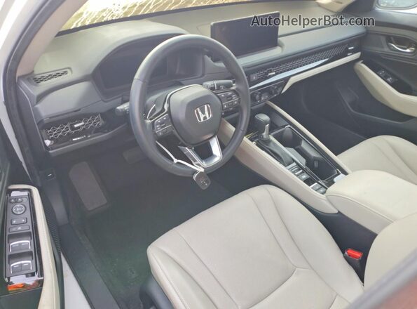 1HGCY2F81RA058965 2024 HONDA ACCORD White Widok deski rozdzielczej