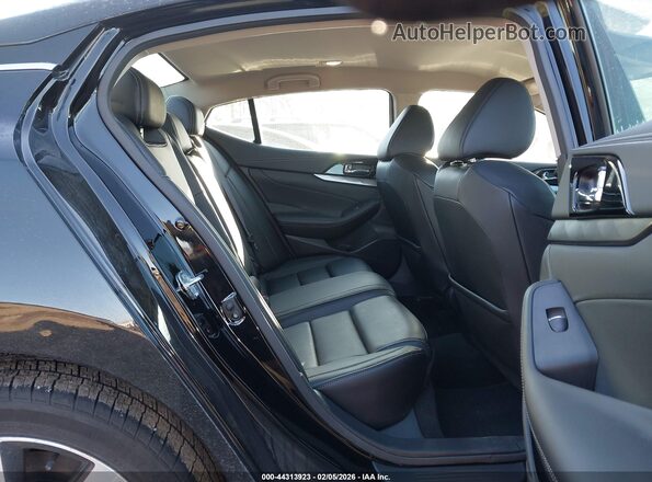 1N4AA6CV1PC501330 2023 NISSAN MAXIMA Black Widok naklejki z numerem VIN