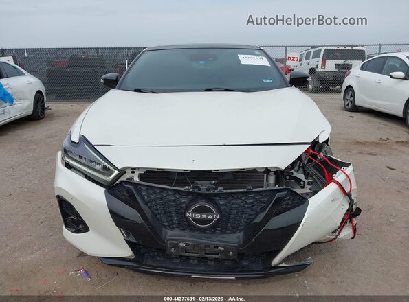 1N4AA6EV2PC508185 2023 NISSAN MAXIMA SR White Rear interior view