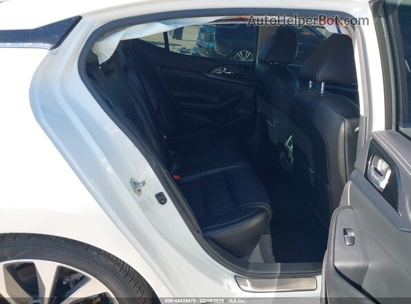 1N4AA6FV4PC511068 2023 NISSAN MAXIMA PLATINUM White VIN კოდის სტიკერის ხედი