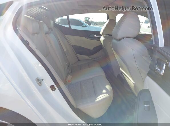 1N4AA6FV7MC511917 2021 NISSAN MAXIMA PLATINUM White 