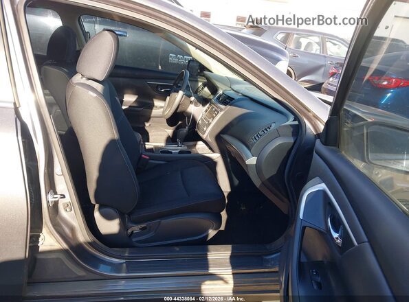 1N4AL3AP1HC166214 2017 NISSAN ALTIMA Gray Vista interior delantera