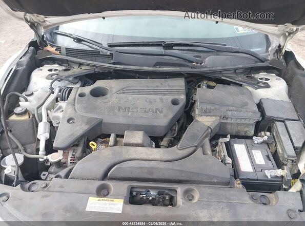 1N4AL3AP3GC273795 2016 NISSAN ALTIMA White 