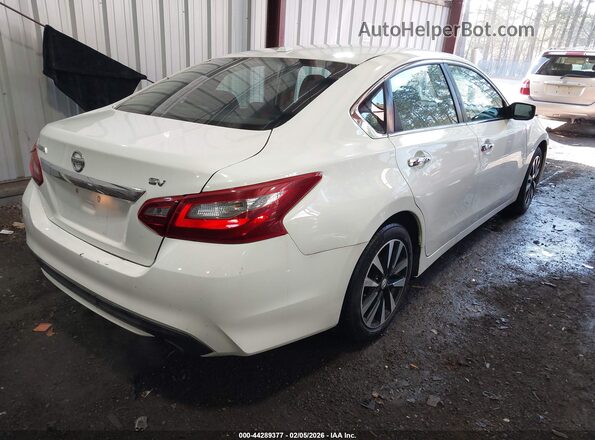 1N4AL3AP3JC245213 2018 NISSAN ALTIMA White 