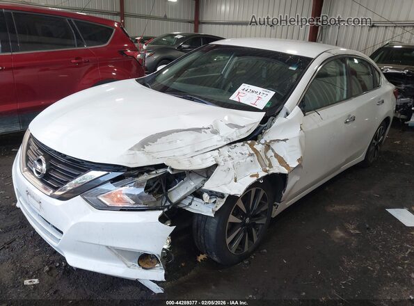 1N4AL3AP3JC245213 2018 NISSAN ALTIMA White 