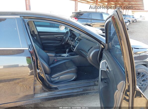 1N4AL3AP4JC264157 2018 NISSAN ALTIMA Black წინა სალონის ხედი
