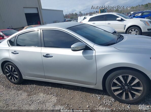 1N4AL3AP8JC173019 2018 NISSAN ALTIMA Gray Սալոնի հետևի տեսք