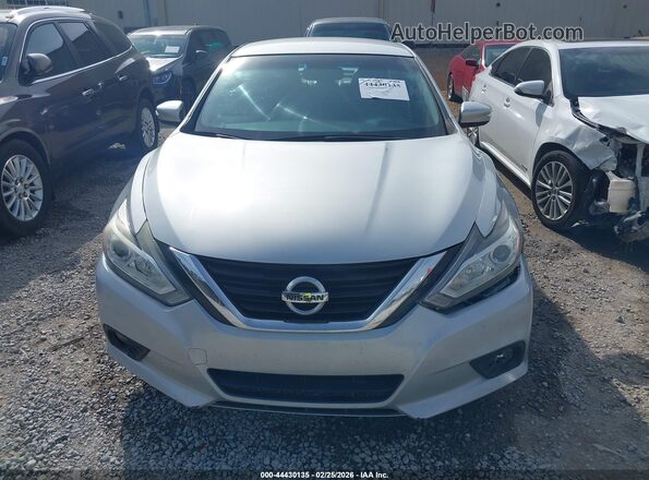 1N4AL3AP8JC173019 2018 NISSAN ALTIMA Gray Սարքավորումների վահանակի տեսք