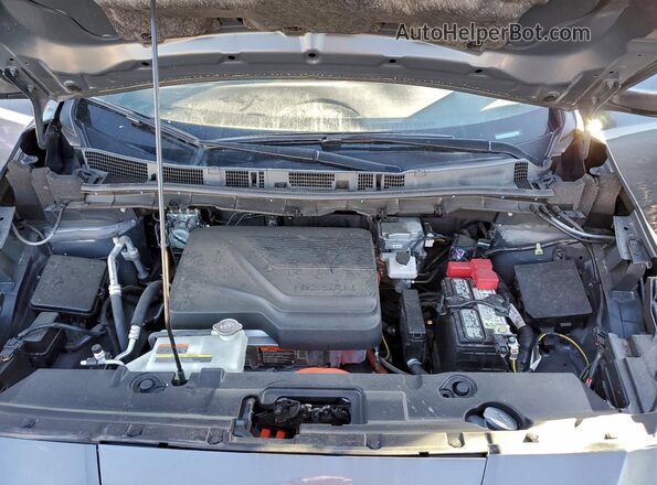 1N4AZ1BV0SC566353 2025 NISSAN LEAF Gray Vista interior trasera