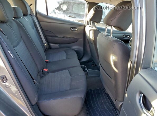 1N4AZ1BV0SC566353 2025 NISSAN LEAF Gray Vista de los asientos traseros