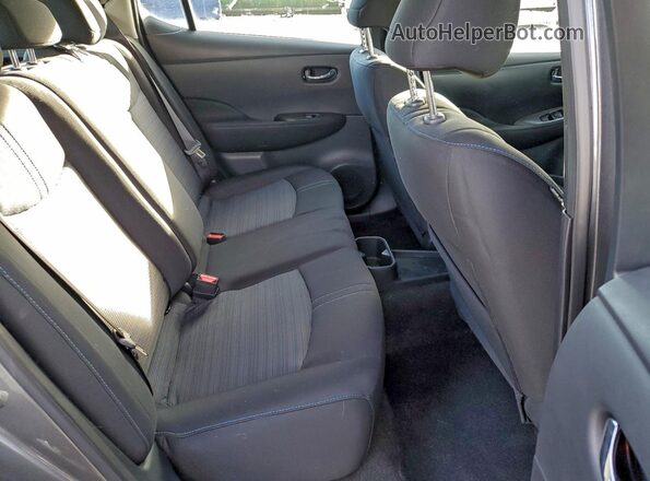 1N4AZ1BV3SC561776 2025 NISSAN LEAF Gray Widok wnętrza z tyłu