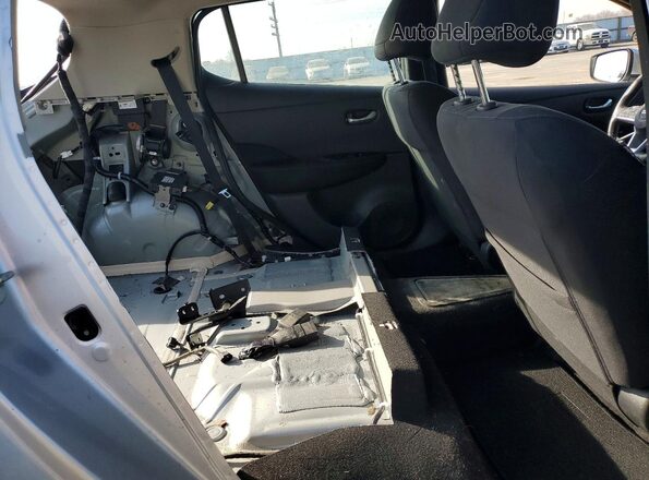 1N4AZ1CV9MC555885 2021 NISSAN LEAF Silver Հետևի նստատեղերի տեսք