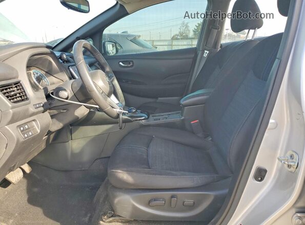 1N4AZ1CV9MC555885 2021 NISSAN LEAF Silver Սալոնի դիմացի տեսք