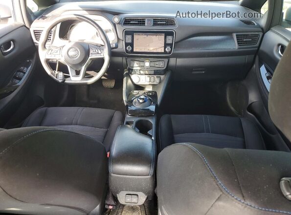 1N4AZ1CV9MC555885 2021 NISSAN LEAF Silver Առջևի վահանակի տեսք